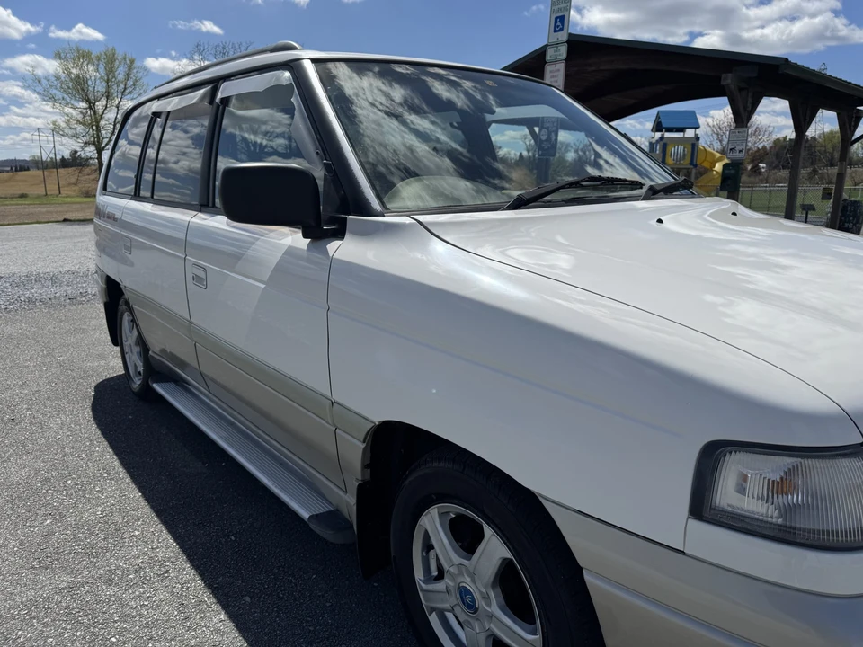 1996 Mazda MPV 1st Gen - Image 29 of 31