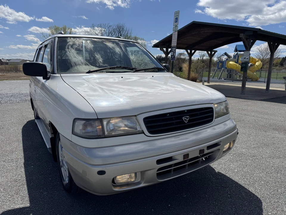 1996 Mazda MPV 1st Gen - Image 11 of 31