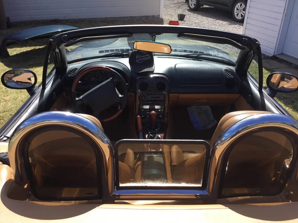 1996 Mazda NA MX-5 Miata - Image 5 of 6