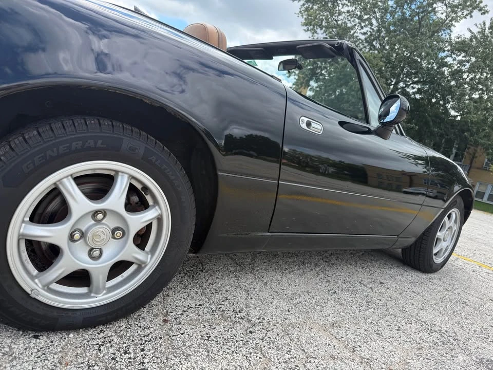 1996 Mazda NA MX-5 Miata - Image 5 of 11