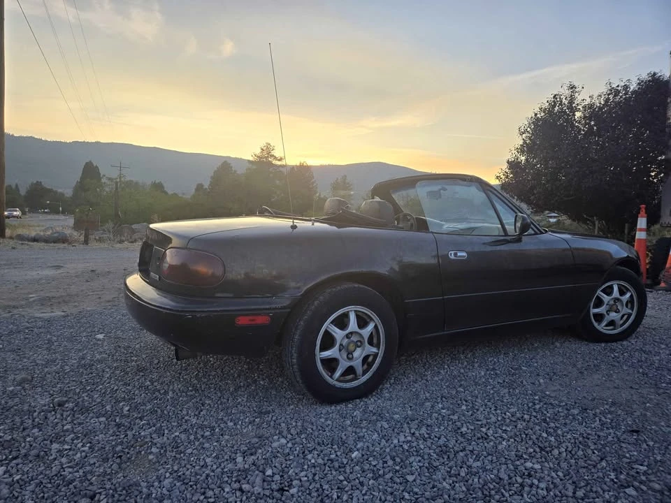 1996 Mazda NA MX-5 Miata - Image 2 of 10
