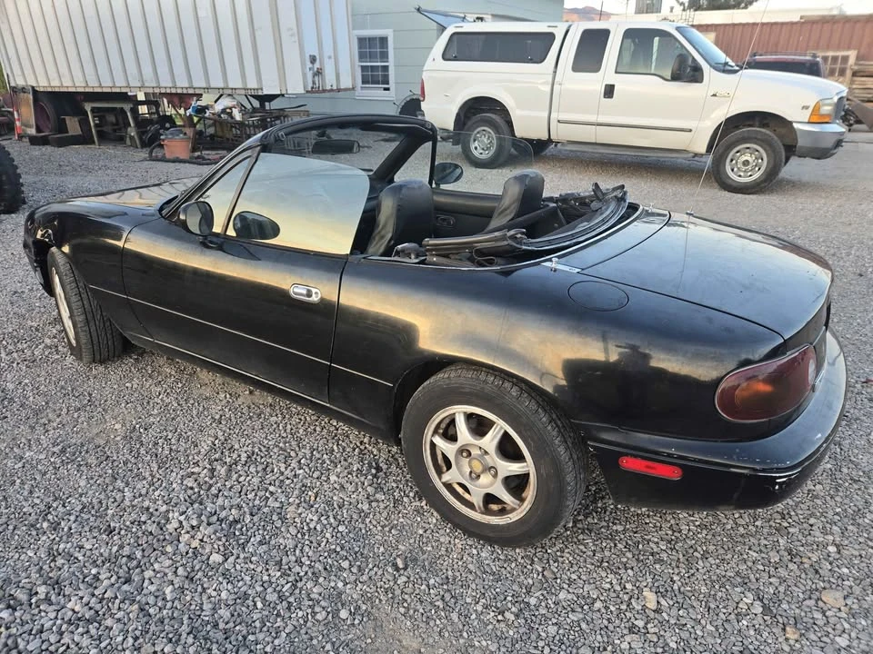1996 Mazda NA MX-5 Miata - Image 4 of 10
