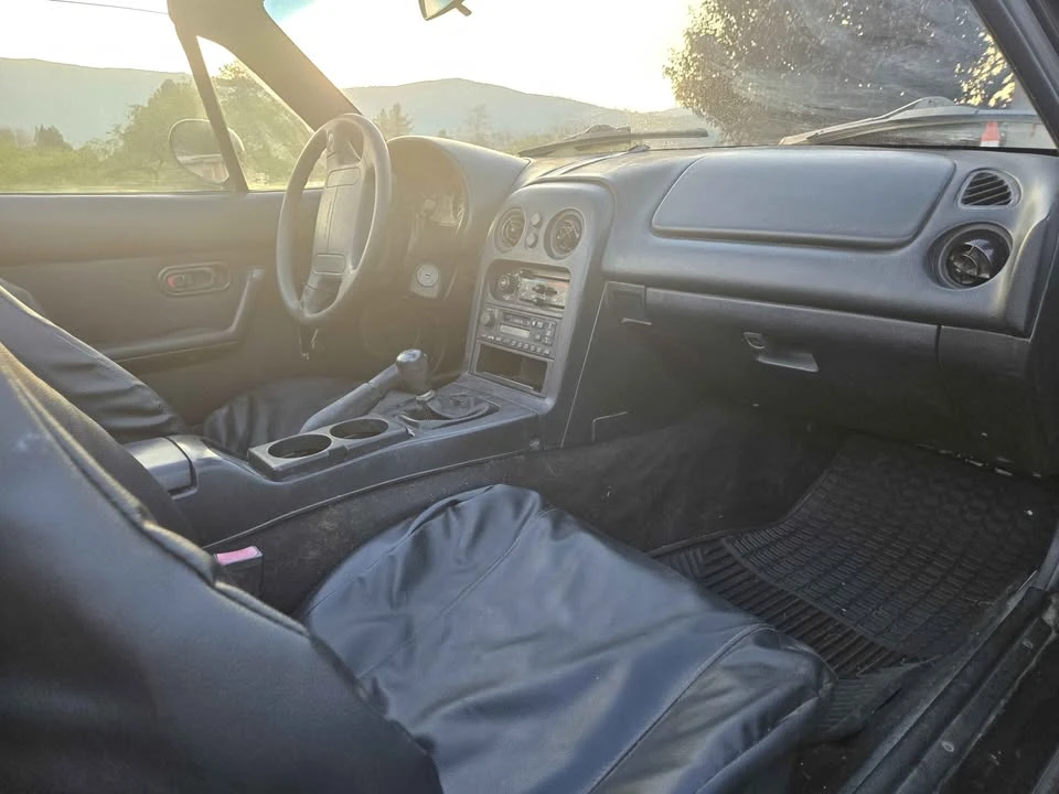 1996 Mazda NA MX-5 Miata - Image 7 of 10
