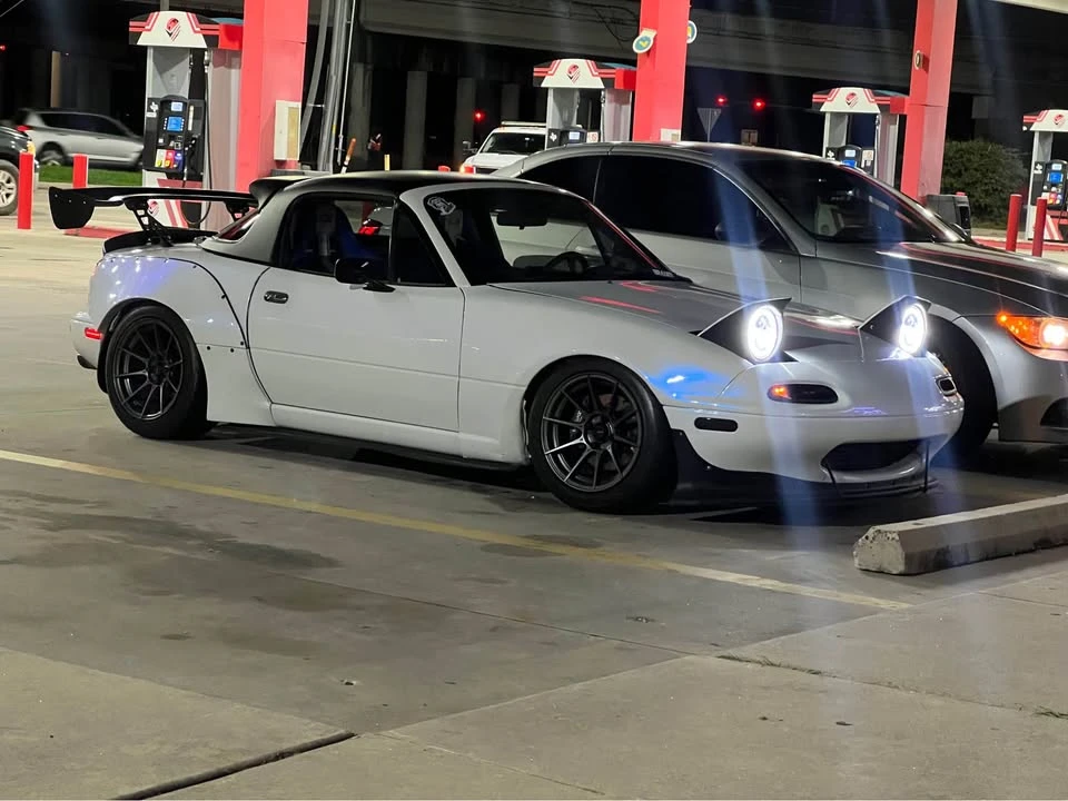 1996 Mazda NA MX-5 Miata - Image 5 of 19