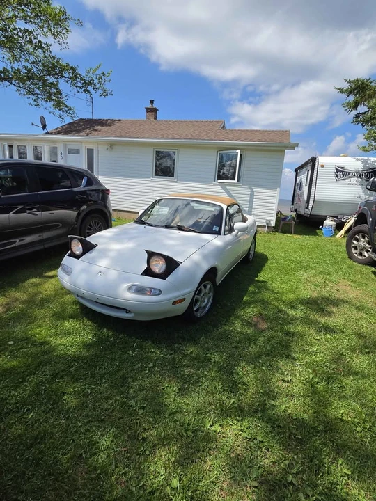 1996 Mazda NA MX-5 Miata - Image 6 of 11