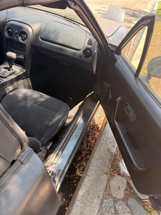 1996 Mazda NA MX-5 Miata - Image 5 of 6