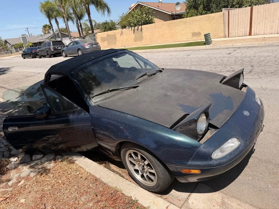 1996 Mazda NA MX-5 Miata - Image 6 of 6