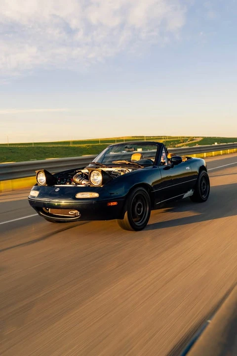 1996 Mazda NA MX-5 Miata - Image 4 of 12