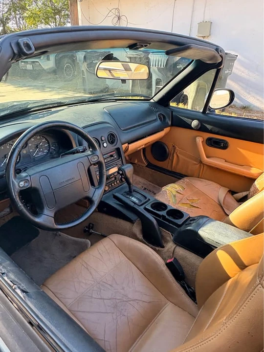 1996 Mazda NA MX-5 Miata - Image 11 of 14