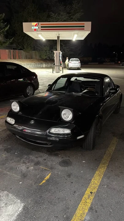1996 Mazda NA MX-5 Miata - Image 6 of 10