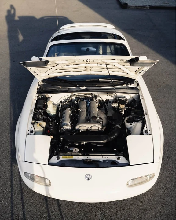 1996 Mazda NA MX-5 Miata - Image 16 of 20