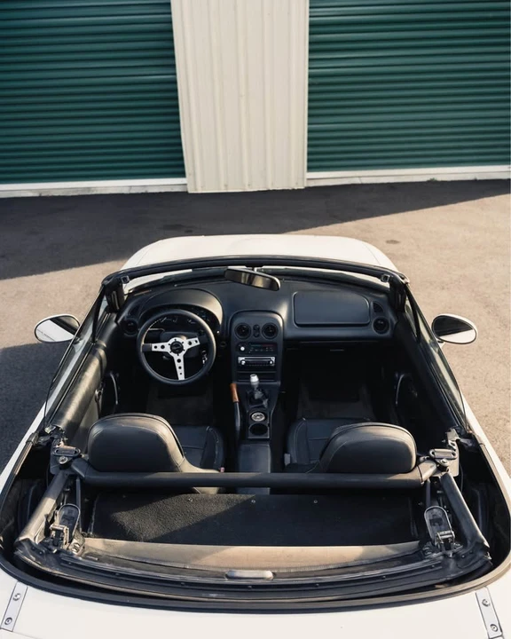 1996 Mazda NA MX-5 Miata - Image 9 of 20