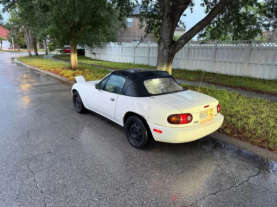 1996 Mazda NA MX-5 Miata - Image 10 of 11