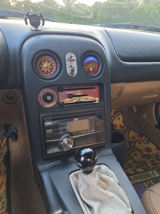 1996 Mazda NA MX-5 Miata - Image 9 of 12