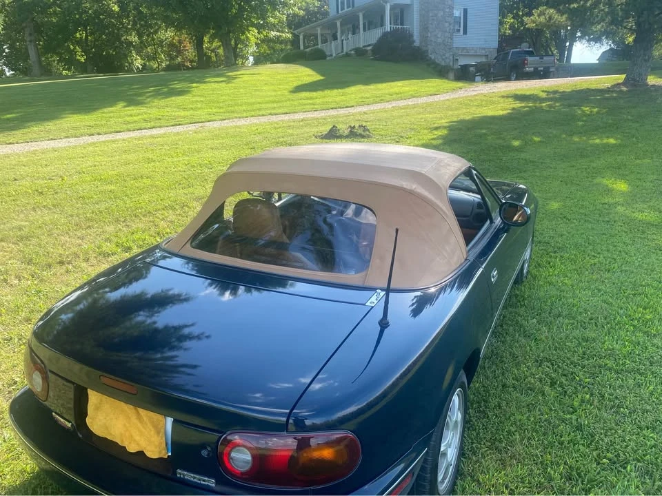 1996 Mazda NA MX-5 Miata - Image 4 of 10