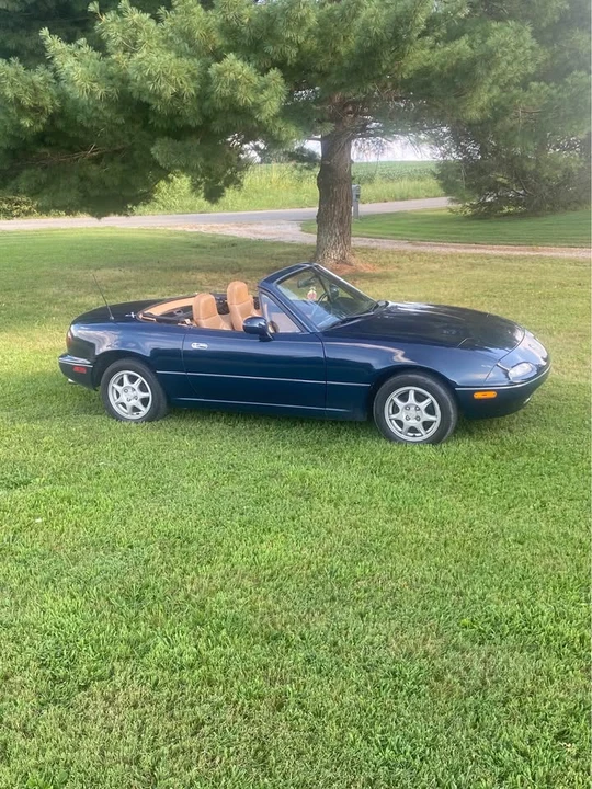 1996 Mazda NA MX-5 Miata - Image 3 of 10