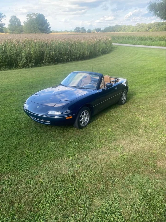 1996 Mazda NA MX-5 Miata - Image 2 of 10