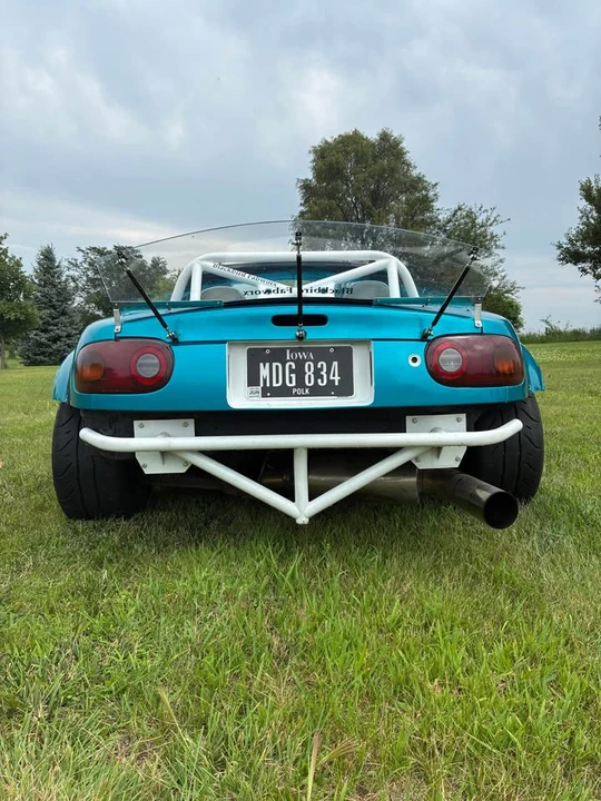1996 Mazda NA MX-5 Miata - Image 6 of 10