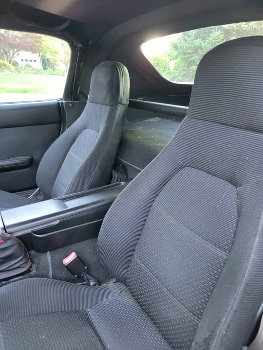 1996 Mazda NA MX-5 Miata - Image 9 of 12