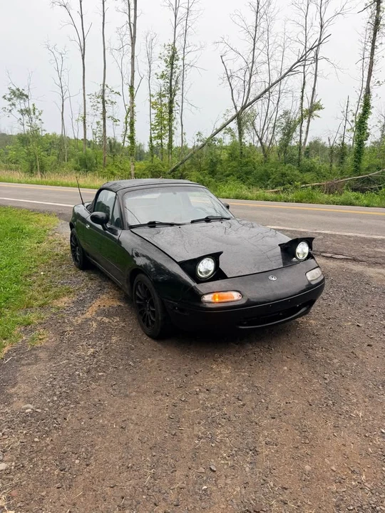 1996 Mazda NA MX-5 Miata - Image 3 of 11
