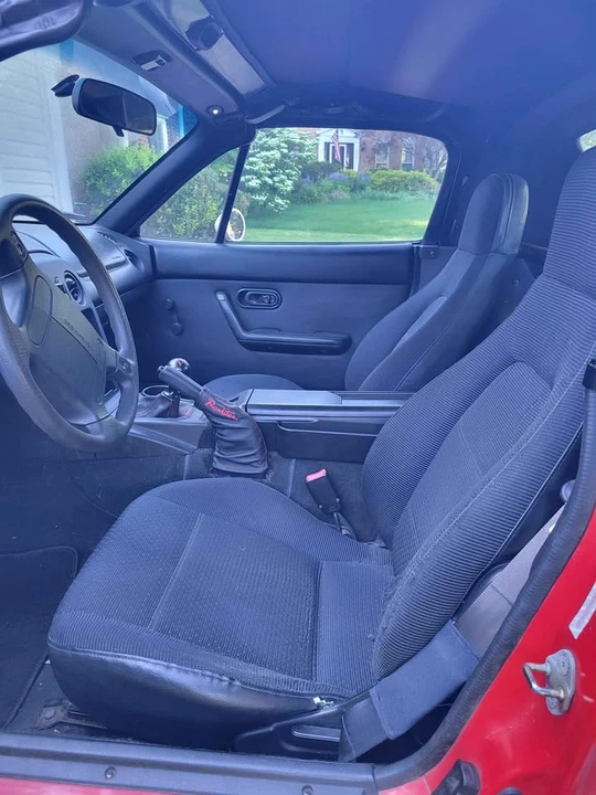 1996 Mazda NA MX-5 Miata - Image 7 of 12