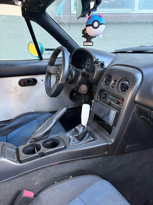 1996 Mazda NA MX-5 Miata - Image 9 of 10