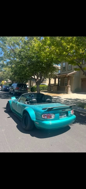 1996 Mazda NA MX-5 Miata - Image 4 of 11