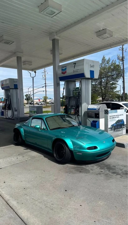 1996 Mazda NA MX-5 Miata - Image 5 of 10
