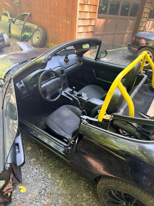 1996 Mazda NA MX-5 Miata - Image 4 of 11