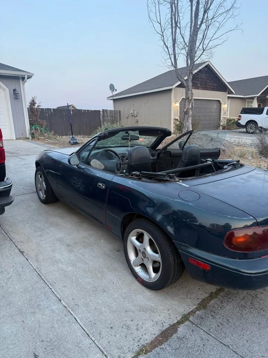 1996 Mazda NA MX-5 Miata - Image 4 of 8