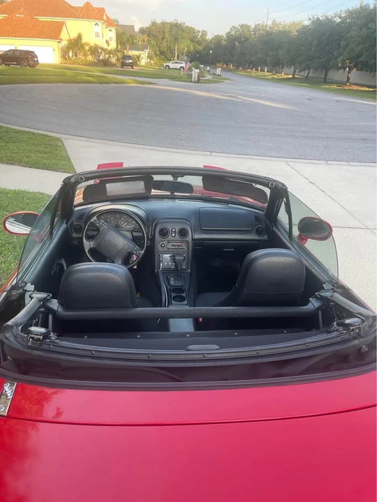 1996 Mazda NA MX-5 Miata - Image 11 of 14