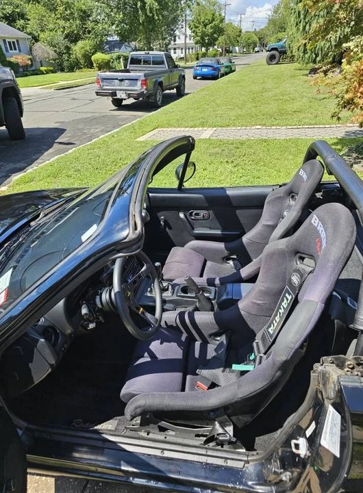 1996 Mazda NA MX-5 Miata - Image 5 of 10