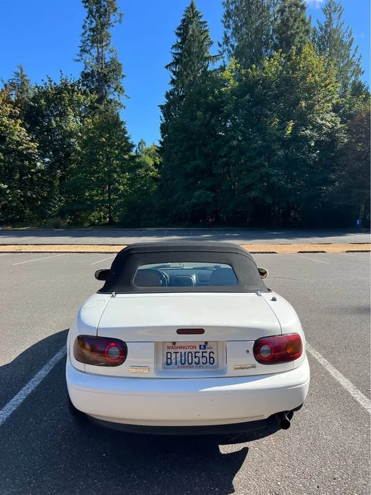 1996 Mazda NA MX-5 Miata - Image 2 of 16