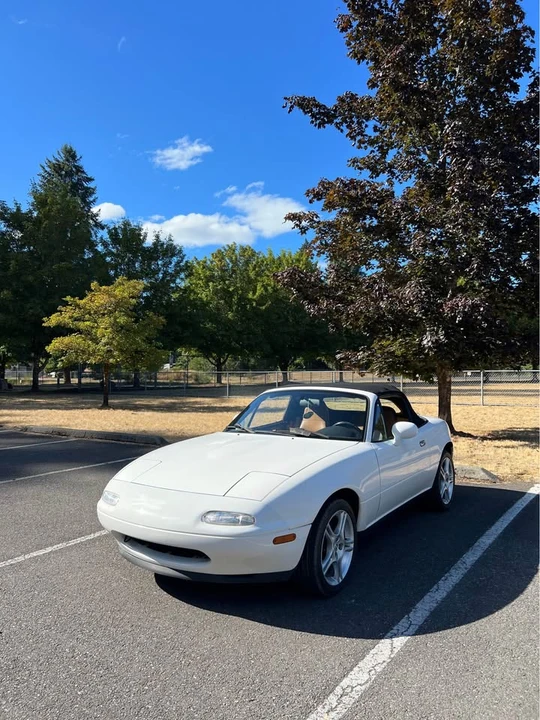 1996 Mazda NA MX-5 Miata - Image 5 of 16