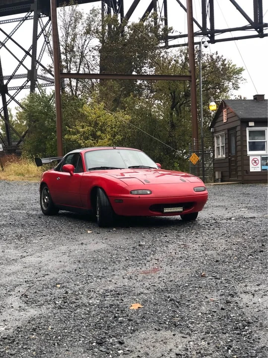 1996 Mazda NA MX-5 Miata - Image 5 of 9