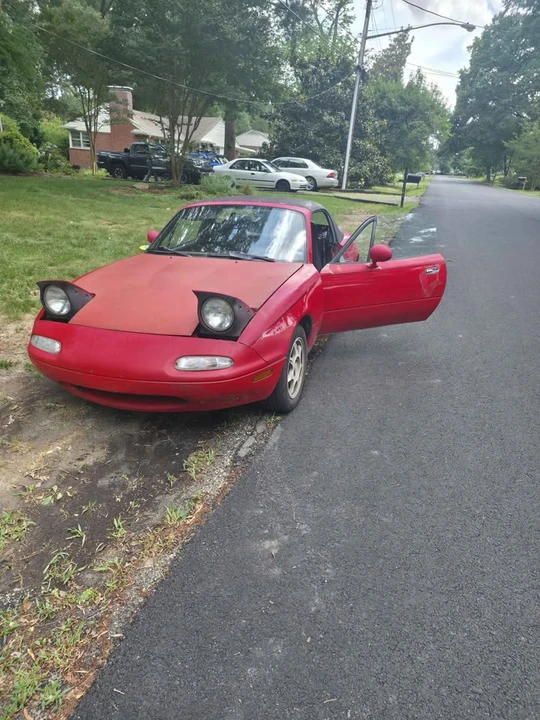 1996 Mazda NA MX-5 Miata - Image 5 of 6