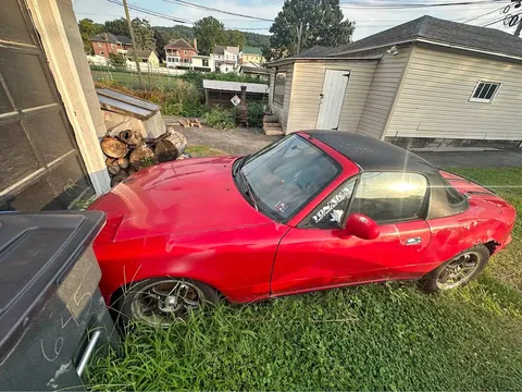 1996 Mazda MX-5 Convertible 2D
