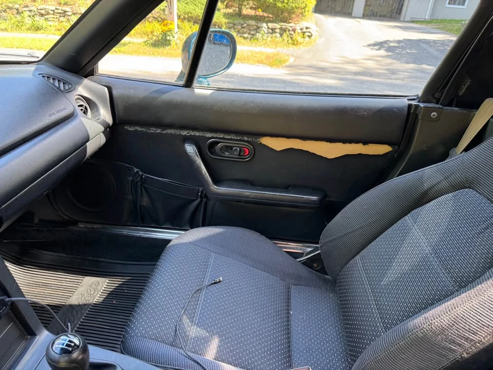 1996 Mazda NA MX-5 Miata - Image 9 of 14