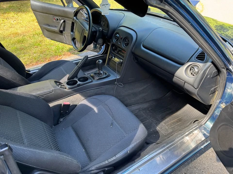 1996 Mazda NA MX-5 Miata - Image 11 of 14