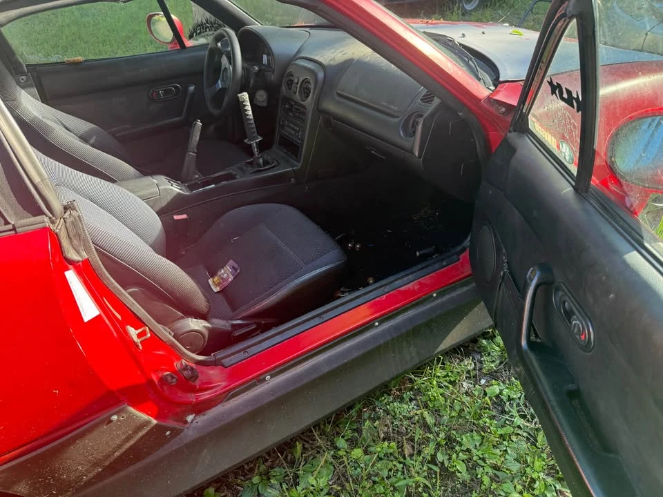1996 Mazda NA MX-5 Miata - Image 2 of 7