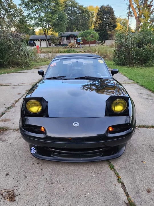 1996 Mazda NA MX-5 Miata - Image 9 of 12