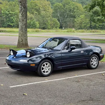 1996 Mazda MX-5 Convertible 2D