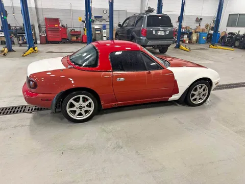 1996 Mazda MX-5 Convertible 2D
