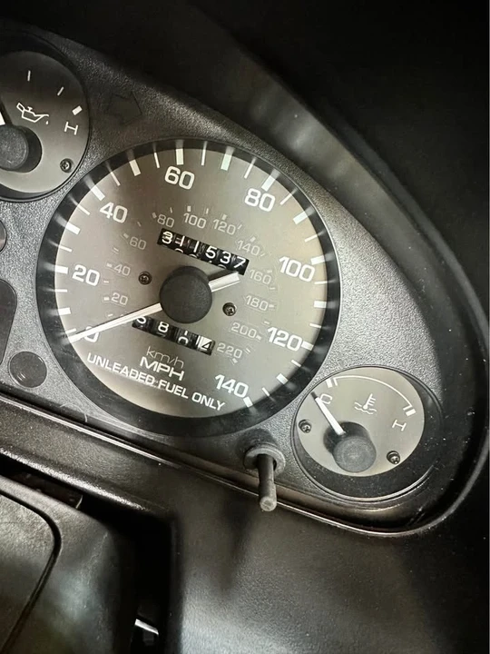 1996 Mazda NA MX-5 Miata - Image 6 of 7