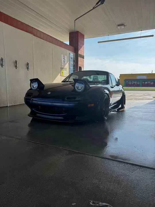 1996 Mazda NA MX-5 Miata - Image 6 of 9