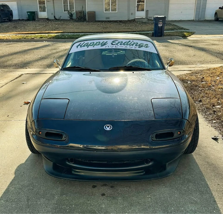 1996 Mazda NA MX-5 Miata - Image 5 of 9
