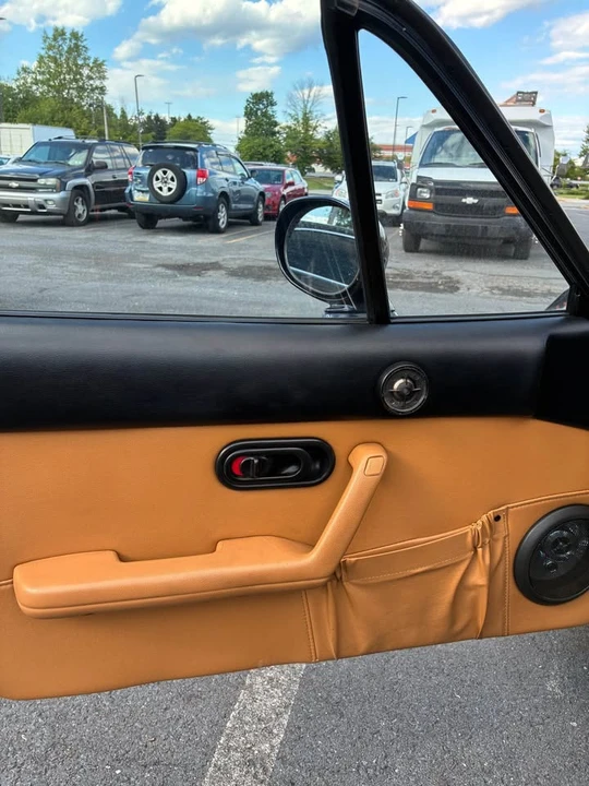 1996 Mazda NA MX-5 Miata - Image 4 of 20
