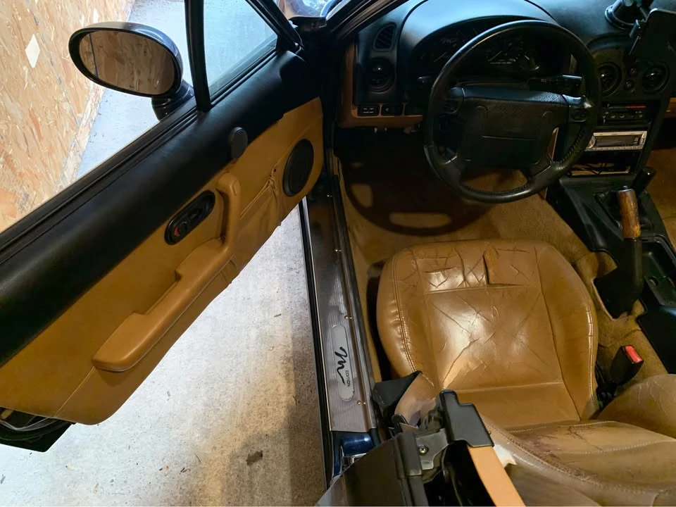 1996 Mazda NA MX-5 Miata - Image 6 of 11