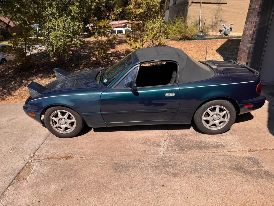 1996 Mazda NA MX-5 Miata - Image 3 of 10