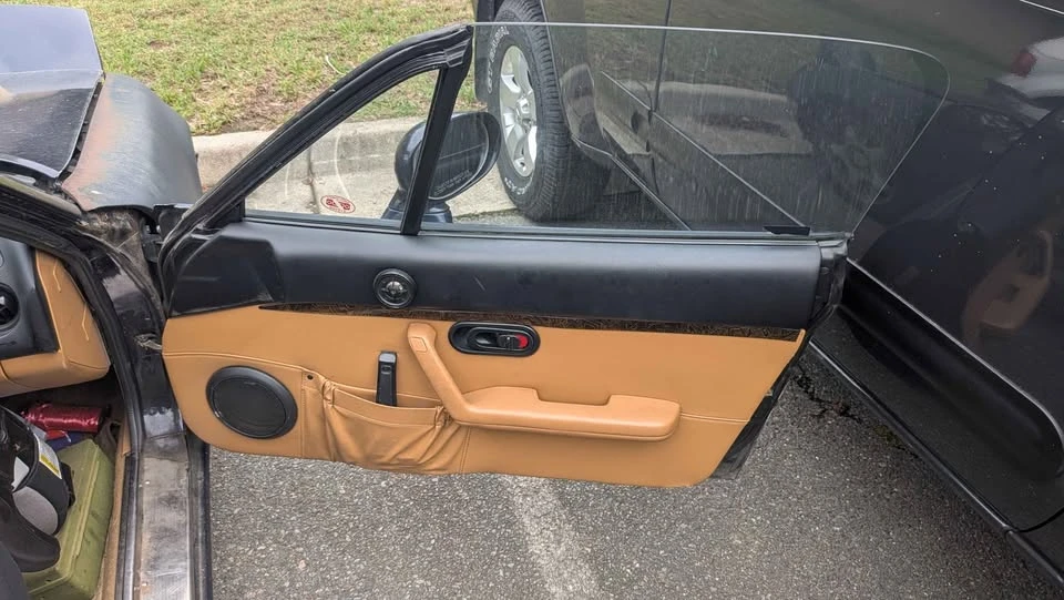 1996 Mazda NA MX-5 Miata - Image 10 of 12